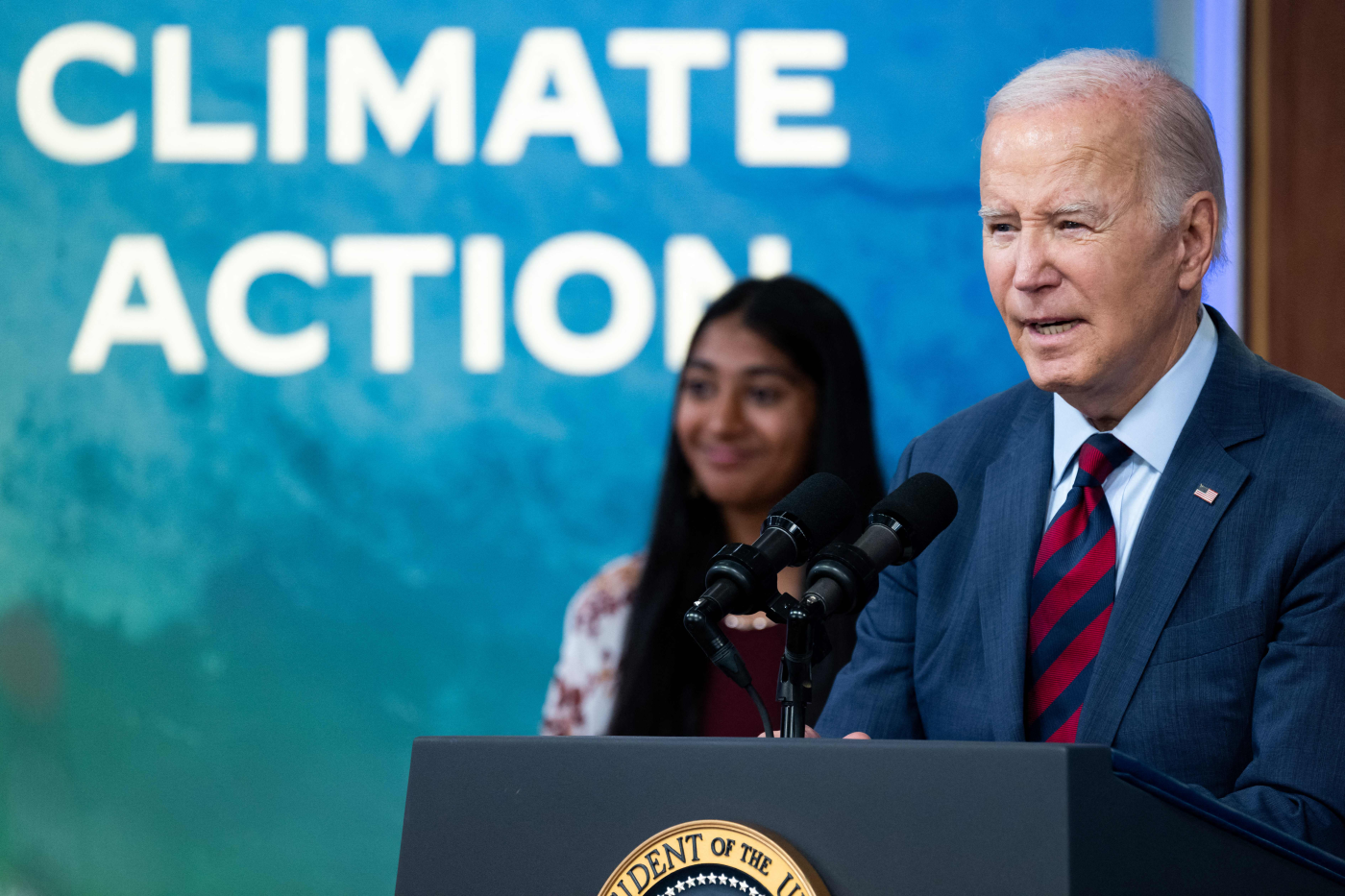 White House announces new steps toward launching its climate corps for young people