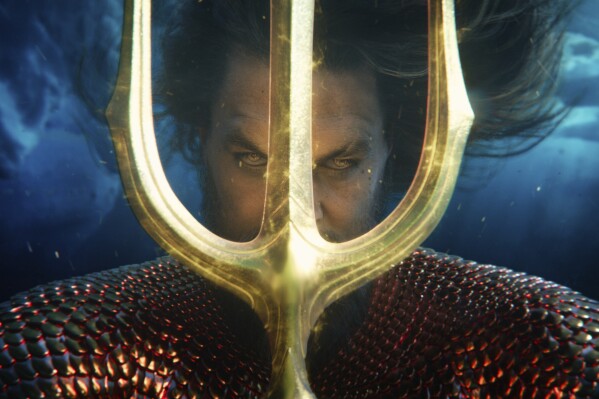 On the weekend before Christmas, ‘Aquaman’ sequel drifts to first