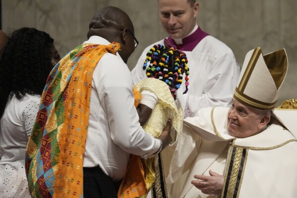 Pope says ‘our hearts are in Bethlehem’ as he presides over the Christmas Eve Mass in St. Peter’s