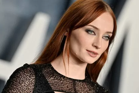 Sophie Turner Message Sparks Outrage Amid Divorceâ'Read the Room'