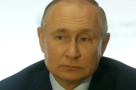 Putin Claims Western Weapons for Ukraine Have Been Sold to the Taliban