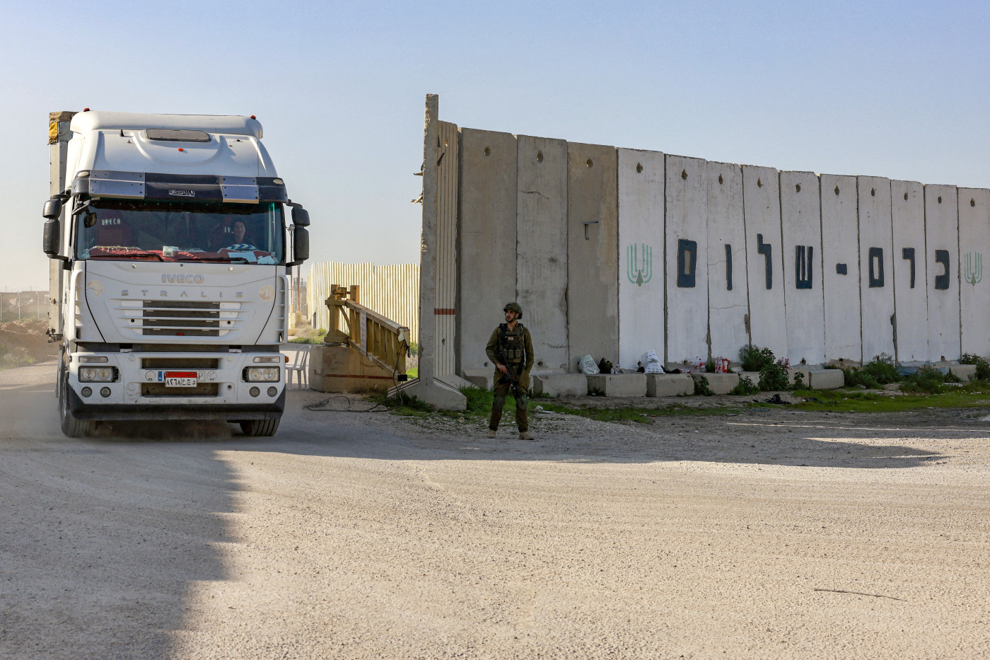 Israeli attack kills Palestinian border crossing chief: Gaza officials