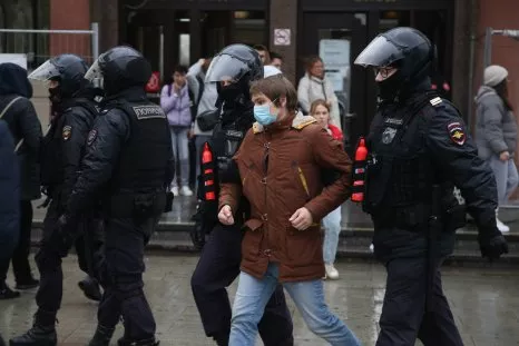 Wives of Russian Troops Hold Protest in Moscow Against Putin's War