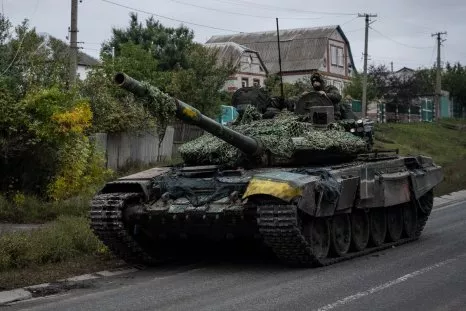 Russia's T-72B3M Tank Eliminated in Bakhmut Drone Strike: Video