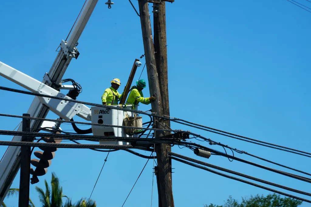 Hawaiian Electric pushes back on claims of negligence after Maui wildfires