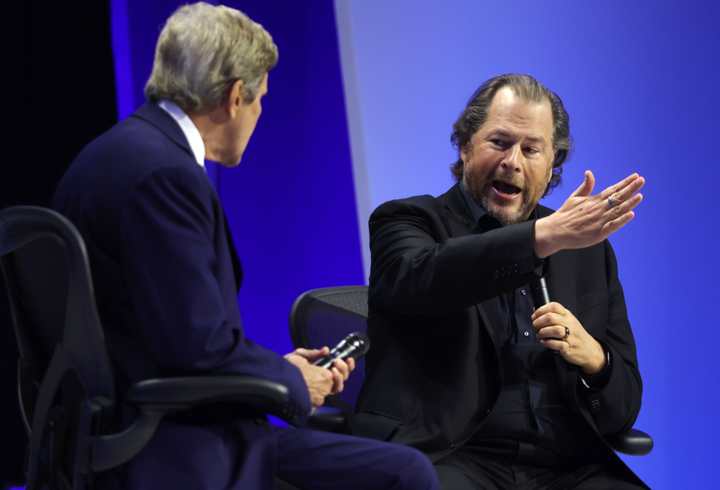 Salesforce shares jump on better-than-expected earnings report