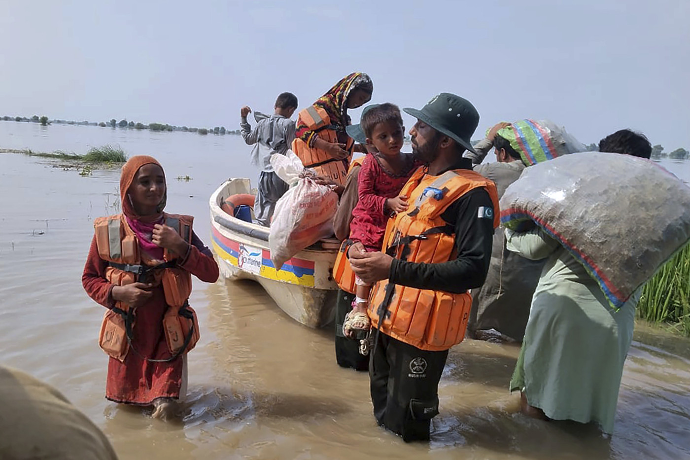 Floods force evacuation of almost 100,000 in Pakistan