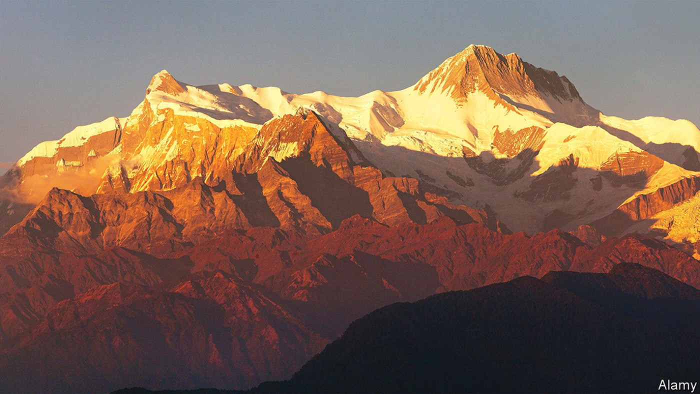 A gigantic landslide shows the limit to how high mountains can grow