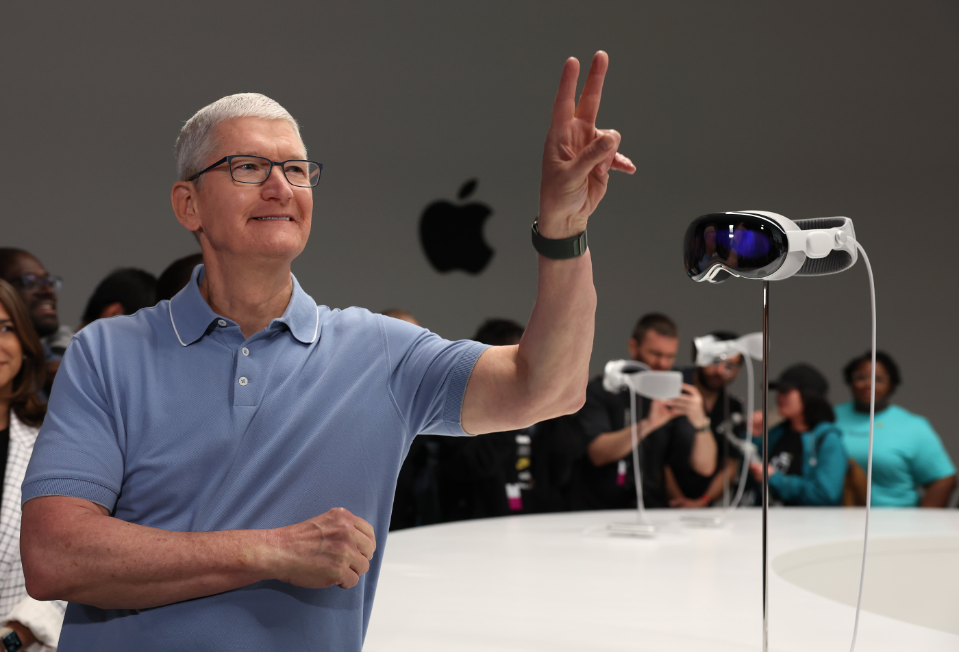 Apple's stock underperformed top tech peers in 2023 due to longest revenue slide in 22 years