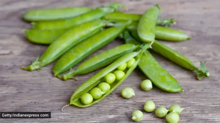 How to store green peas fresh in the fridge for longer