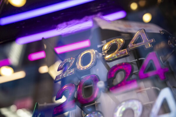 Revelers set to pack into Times Square for annual New Year’s Eve ball drop