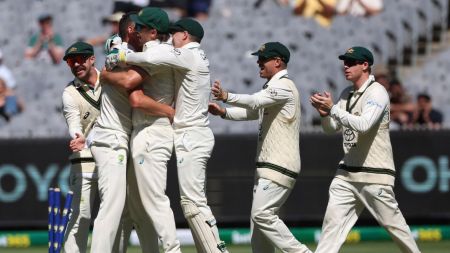 Josh Hazlewood strikes thrice in an over as Pakistan crumbles to 68/7 in Sydney