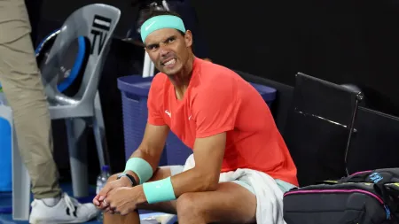 Rafael Nadal to miss Australian Open due to muscle tear