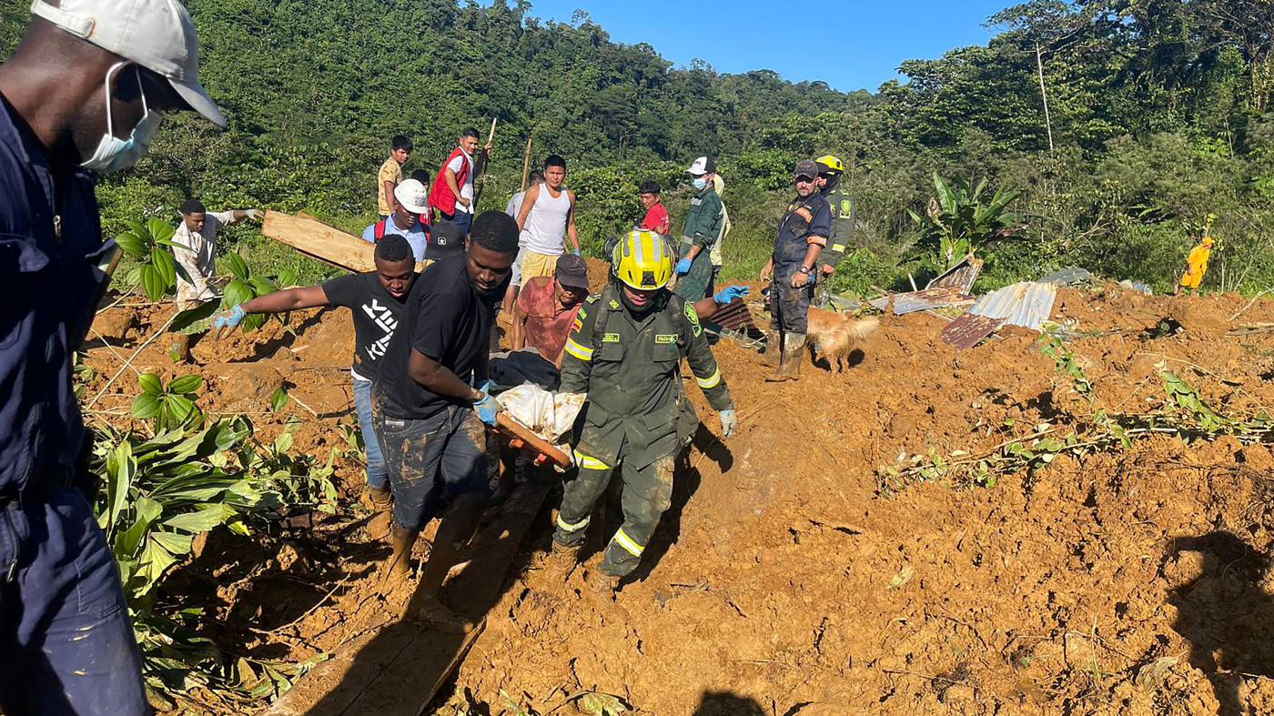 Dozens killed in Colombia landslide, including children