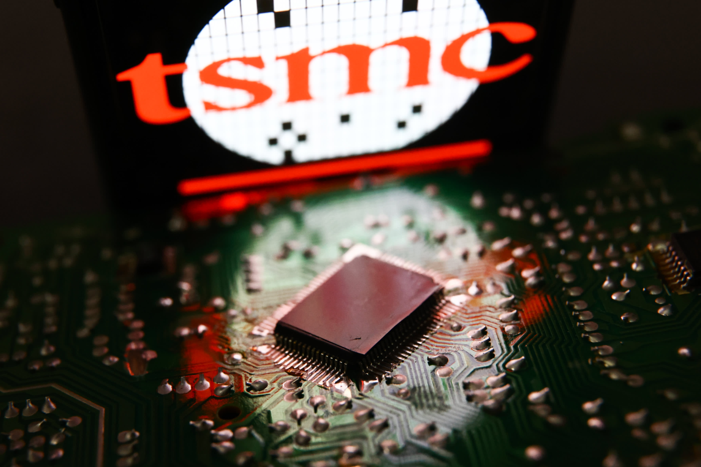 TSMC beats profit and revenue expectations in the fourth quarter