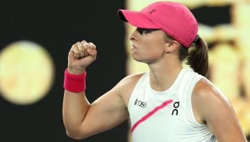 Tennis: Top seed Iga Swiatek survives major scare in second round of Australian Open