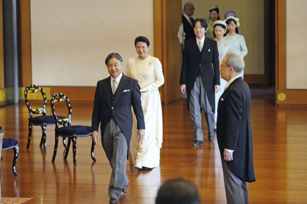 Japan’s imperial family hosts a poetry reading with a focus on peace to welcome the new year