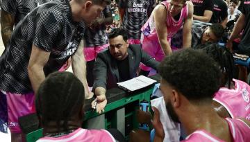 Basketball: NZ Breakers coach Mody Maor takes aim at points-differential countback after overwhelming South East Melbourne