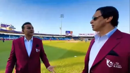 ‘Abhi lagenge 10-15 seconds aane mey’: Virender Sehwag teases Shoaib Akhtar for his long bowling run-up