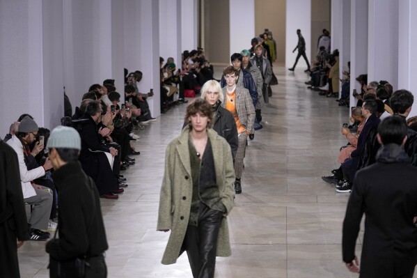 Paris Men’s Fashion Week draws to a close, matching subtle elegance with bursts of color