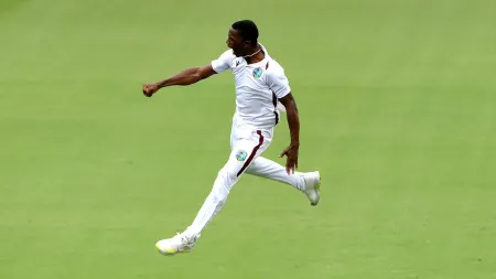 Shamar Joseph with a broken toe rattles Australia at Gabba