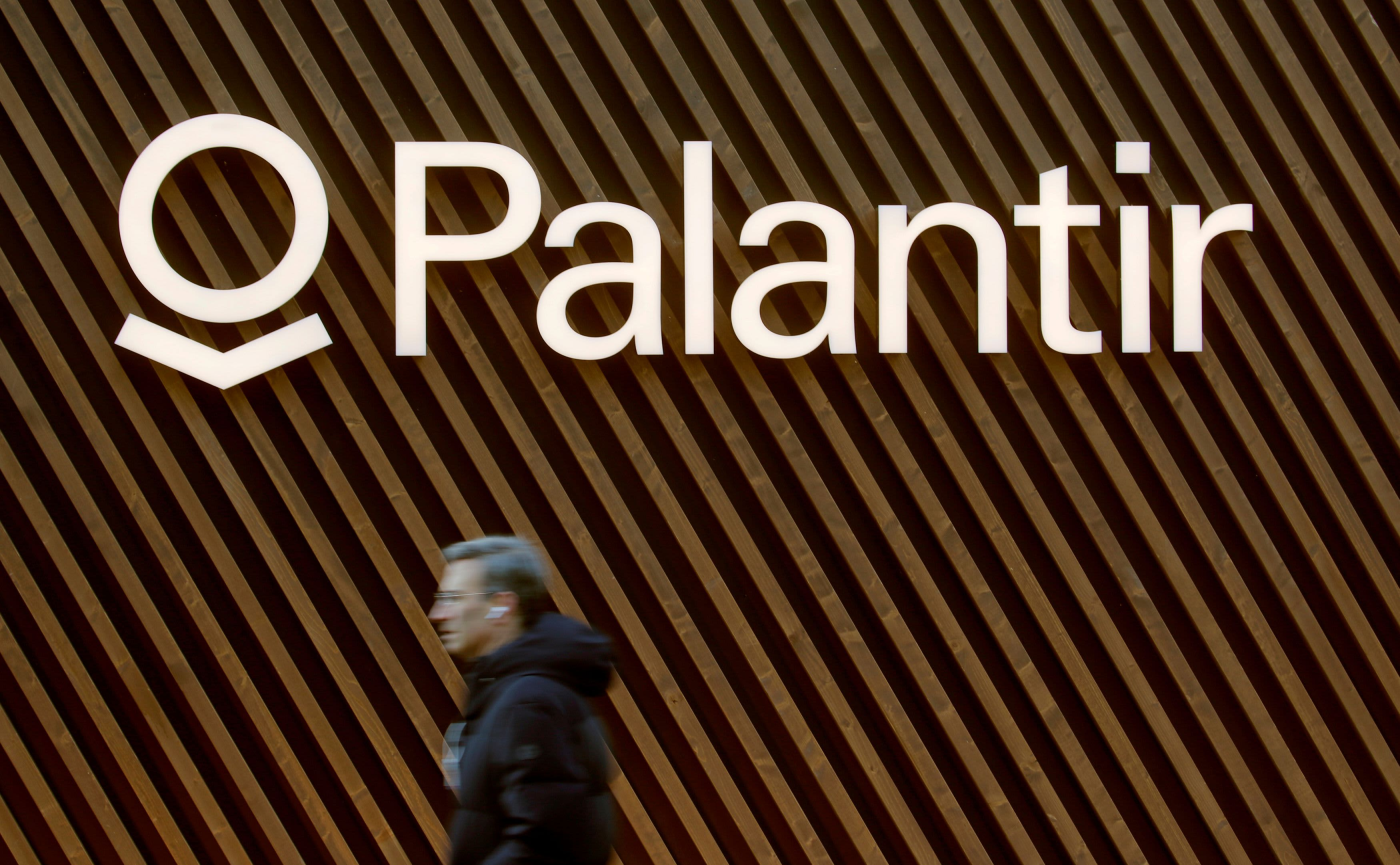 Palantir shares rocket 25% after revenue beat, strong demand for AI