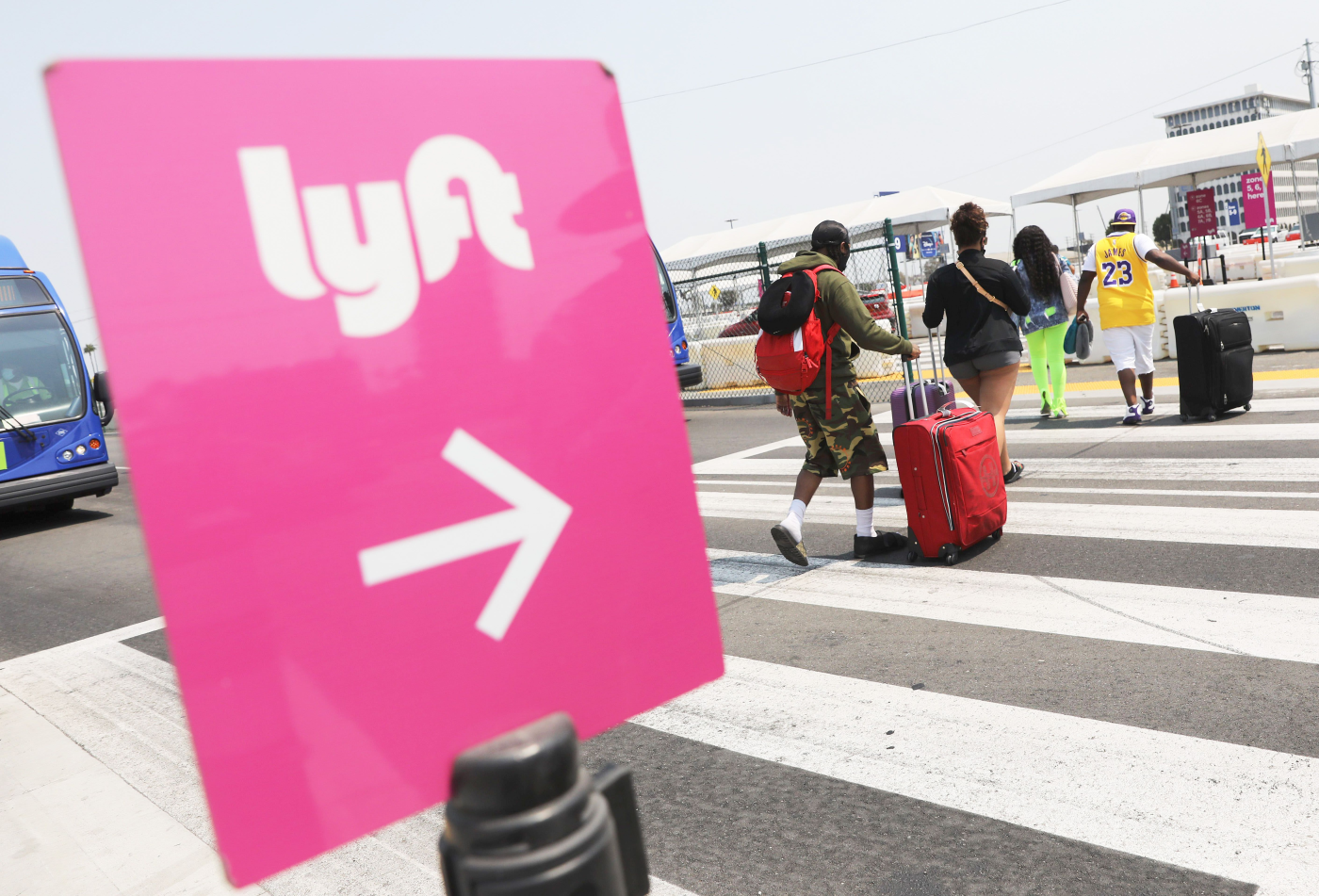 Lyft shares jump on earnings beat, guidance