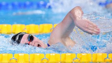 Swimming: Kiwi swim sensation Erika Fairweather in line for more world champs gold after qualifying fastest for 200m final