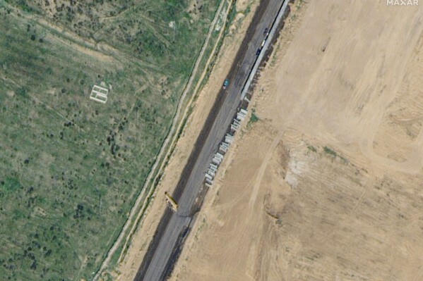 Satellite photos show Egypt building a wall near Gaza Strip as Israeli offensive on Rafah looms