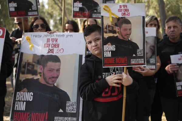 Food aid reaches north Gaza for first time in weeks. Israeli hostages’ families push for release