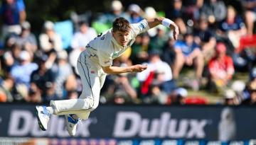 Live updates: Blackcaps v Australia second test, day two at Christchurch's Hagley Oval