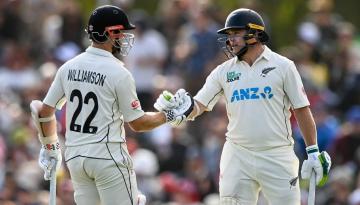 Blackcaps v Australia: Kane Williamson, Tom Latham drag NZ ahead of rivals on day three at Christchurch