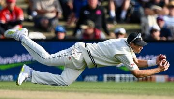 Blackcaps v Australia: New Zealand eyeing historic test victory over world champions on fourth day at Christchurch