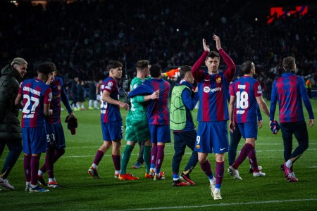 Barcelona into Champions League last eight with 3-1 win over Napoli