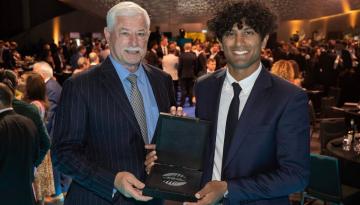 Cricket: Blackcaps star Rachin Ravindra makes history with NZ Cricket Supreme Men's Award