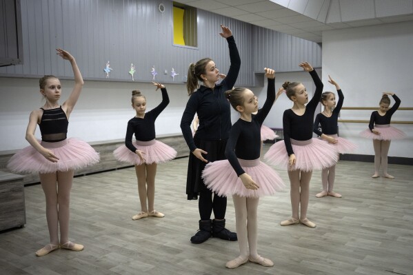 In one Ukrainian city, ballet in a bomb shelter is an escape from the horrors of war