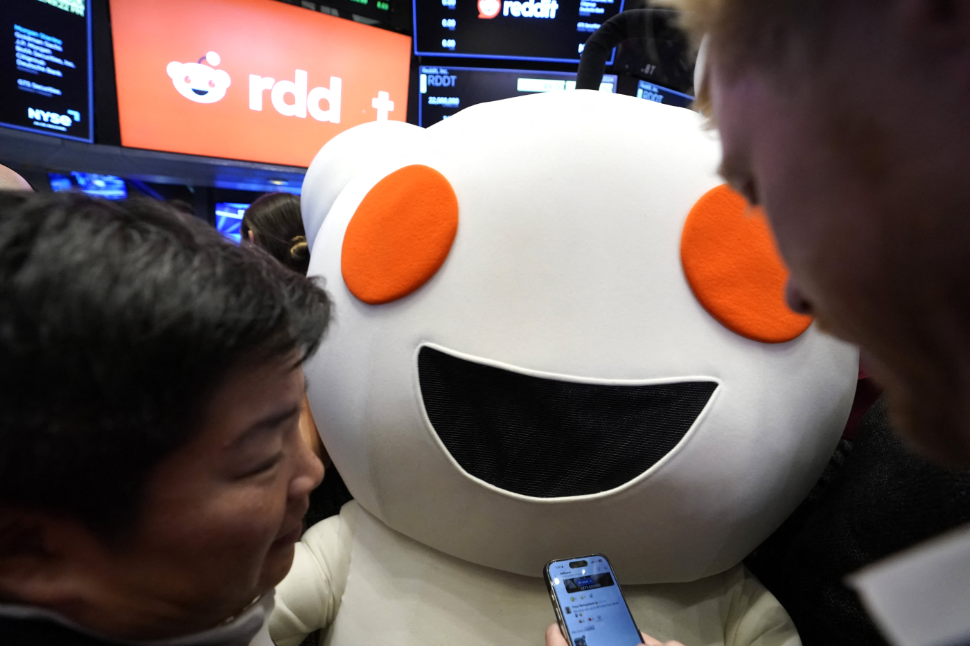 Sam Altman's Reddit stake worth over $600 million after first day pop on NYSE