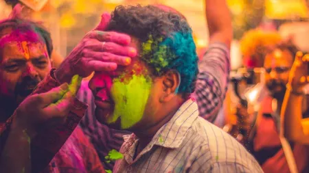 6 DIY skincare remedies to try before and after Holi