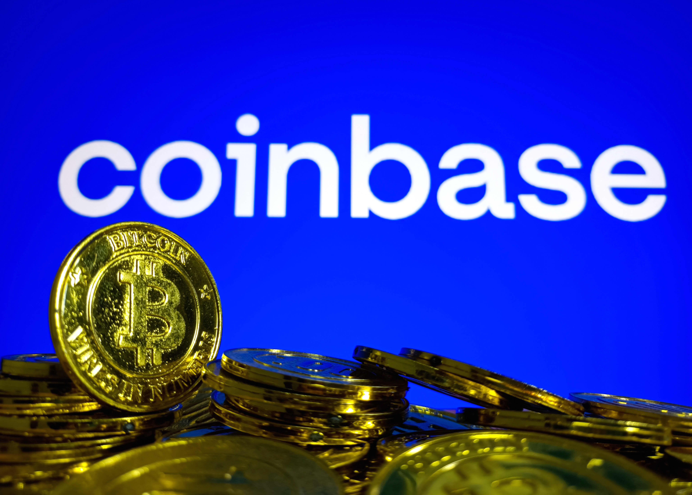 Coinbase secures restricted dealer license in Canada, pushing expansion abroad amid SEC crackdown