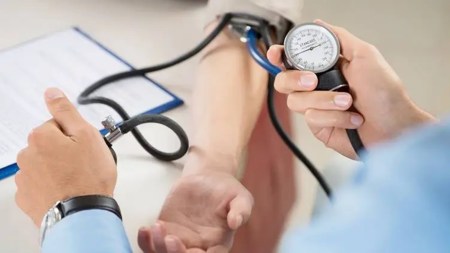 Study reveals 30% Indians have never checked their blood pressure: How often should you measure it?