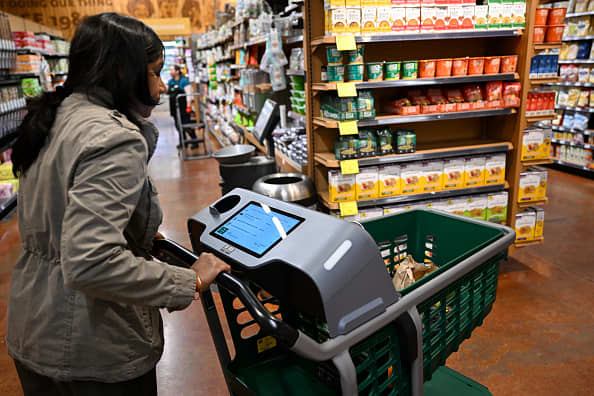 Amazon starts selling smart grocery carts to other retailers