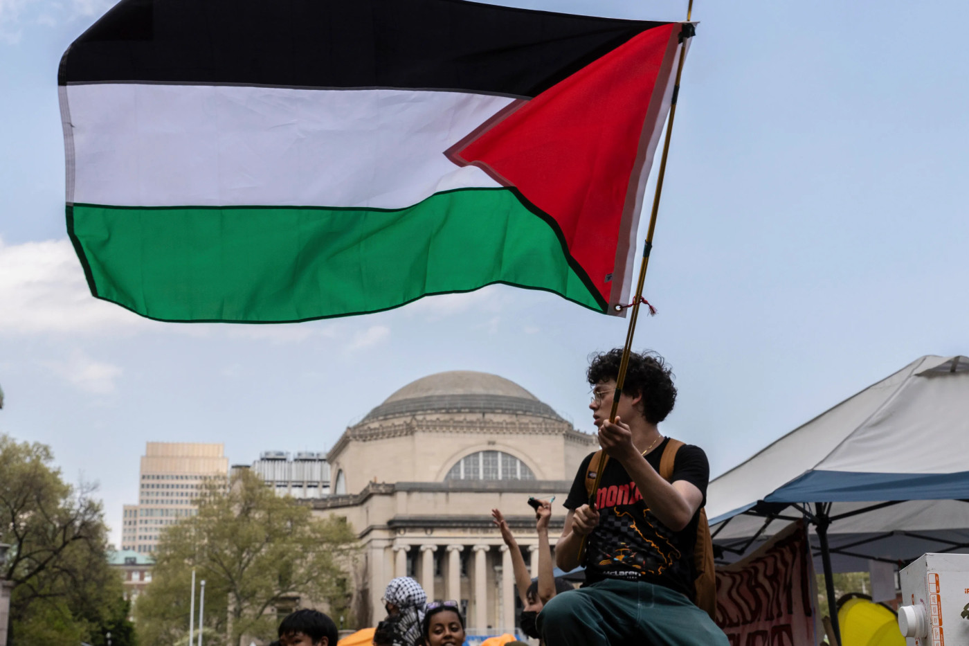 Columbia protesters occupy Hamilton Hall as university standoff escalates