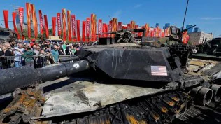 Russians throng to display of Western ‘trophy’ tanks captured in Ukraine