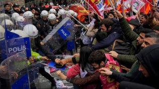 Turkish police detain 217 May Day protesters in Istanbul, minister says