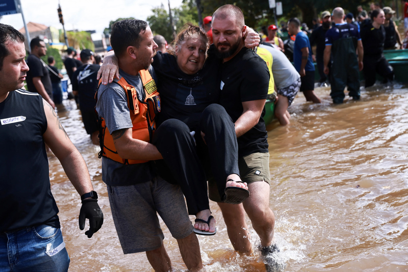 Brazil flooding death toll hits 100 as government pledges aid