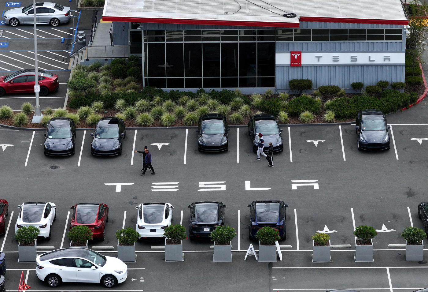 As Tesla layoffs continue, here are 600 jobs the company cut in California