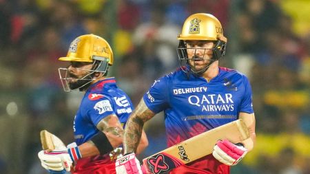 Virat Kohli and Faf du Plessis has played extraordinary cricket: Sunil Gavaskar