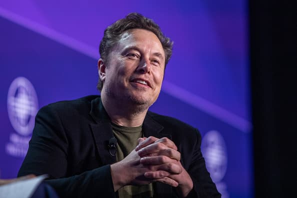 Tesla CEO Elon Musk says he favors 'no tariffs' on Chinese EVs