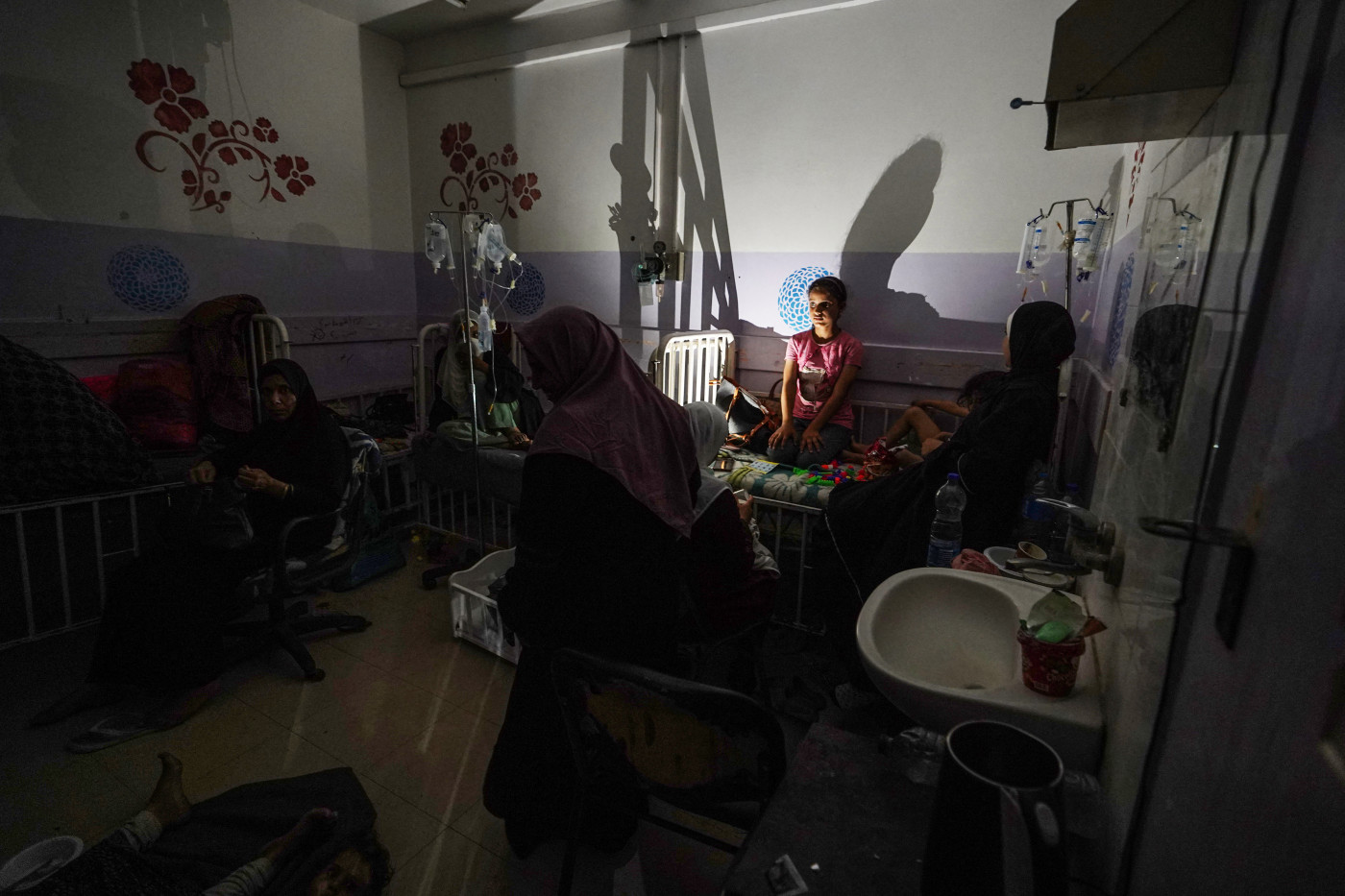 Patients in Gaza’s Al-Aqsa Hospital at risk of death amid fuel shortages