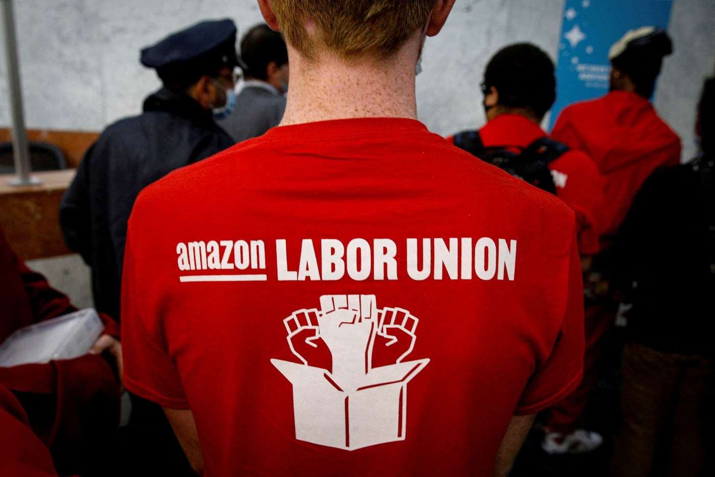 Amazon's first U.S. labor union moves to affiliate with Teamsters